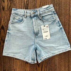 Zara mom short. Size 2. NWT